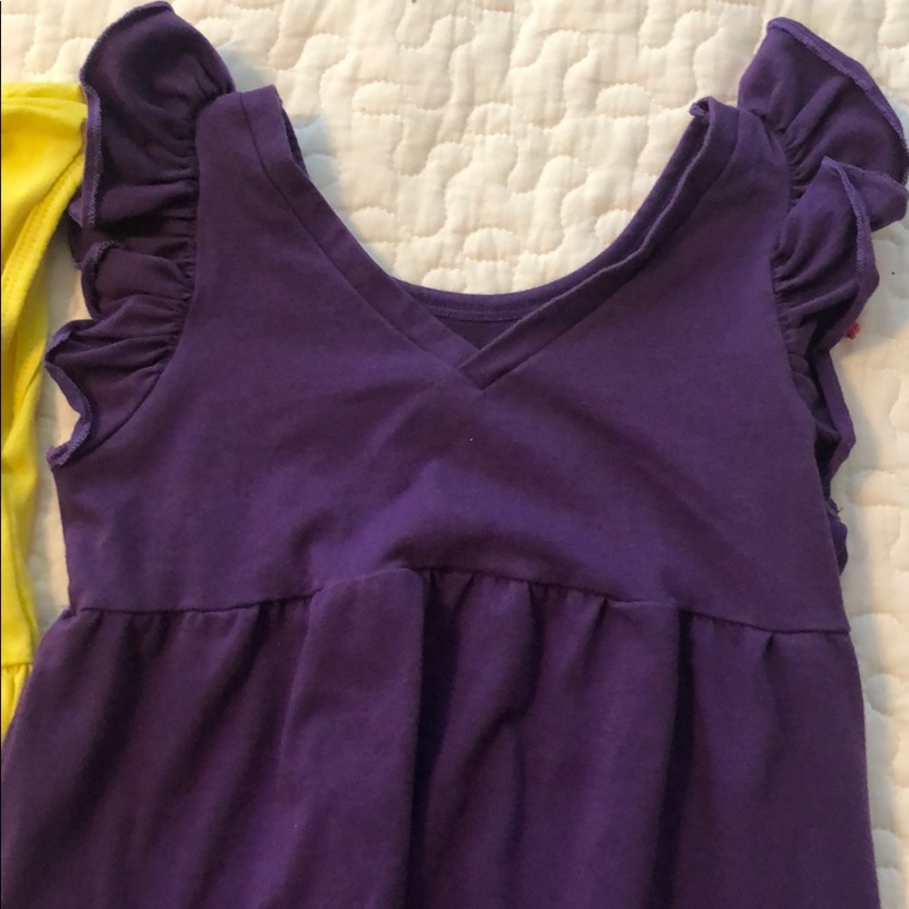 Dresses - Picture 3 of 3